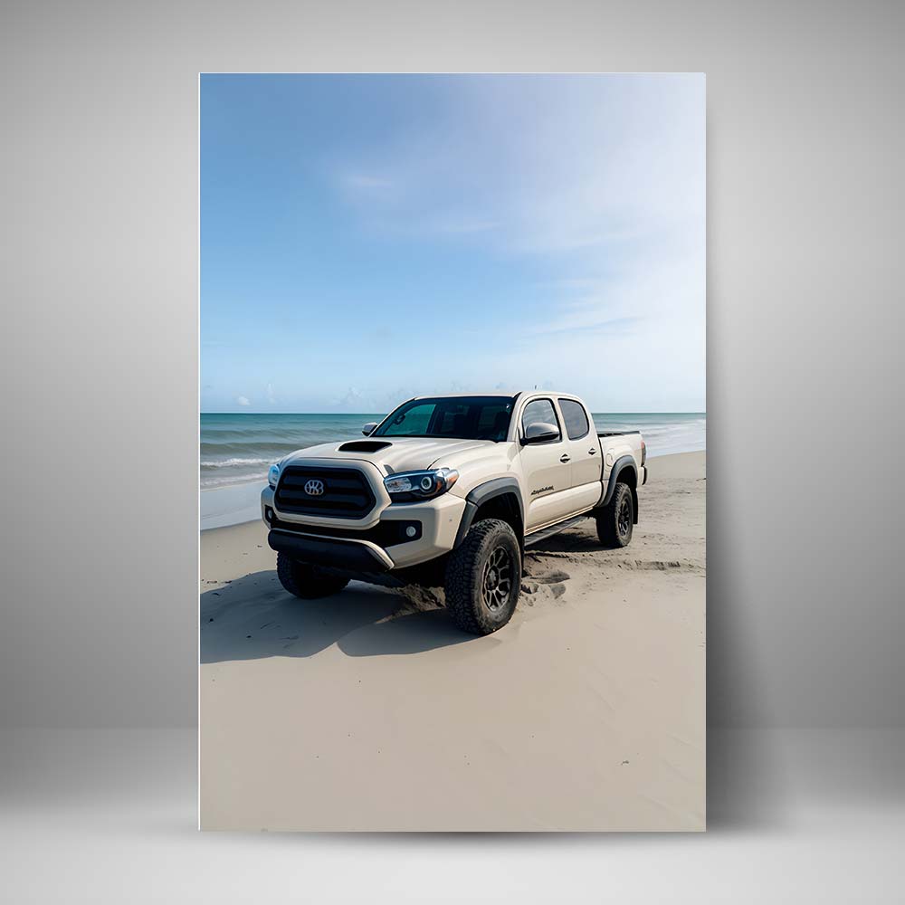 Camioneta Toyota en playa