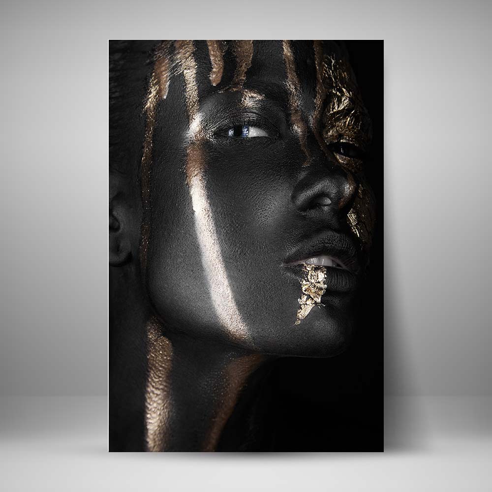 Rostro negro y dorado 3
